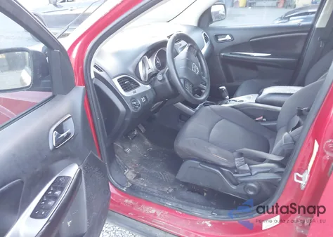 2013 Dodge Journey Sxt z USA, uszkodzony, nr VIN 3C4PDCBG6DT592981